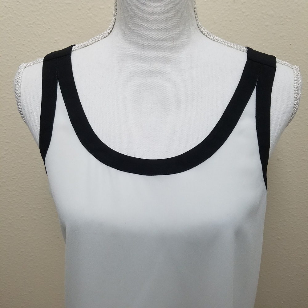 EXPRESS SLEEVELESS BLOUSE - Picture 2 of 5